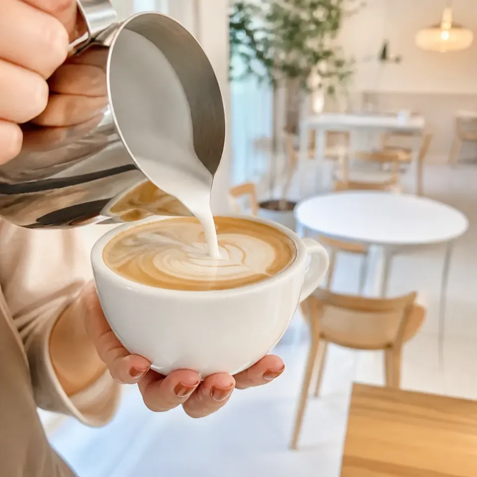 秋のカフェ時間と旬のスイーツを楽しもう！